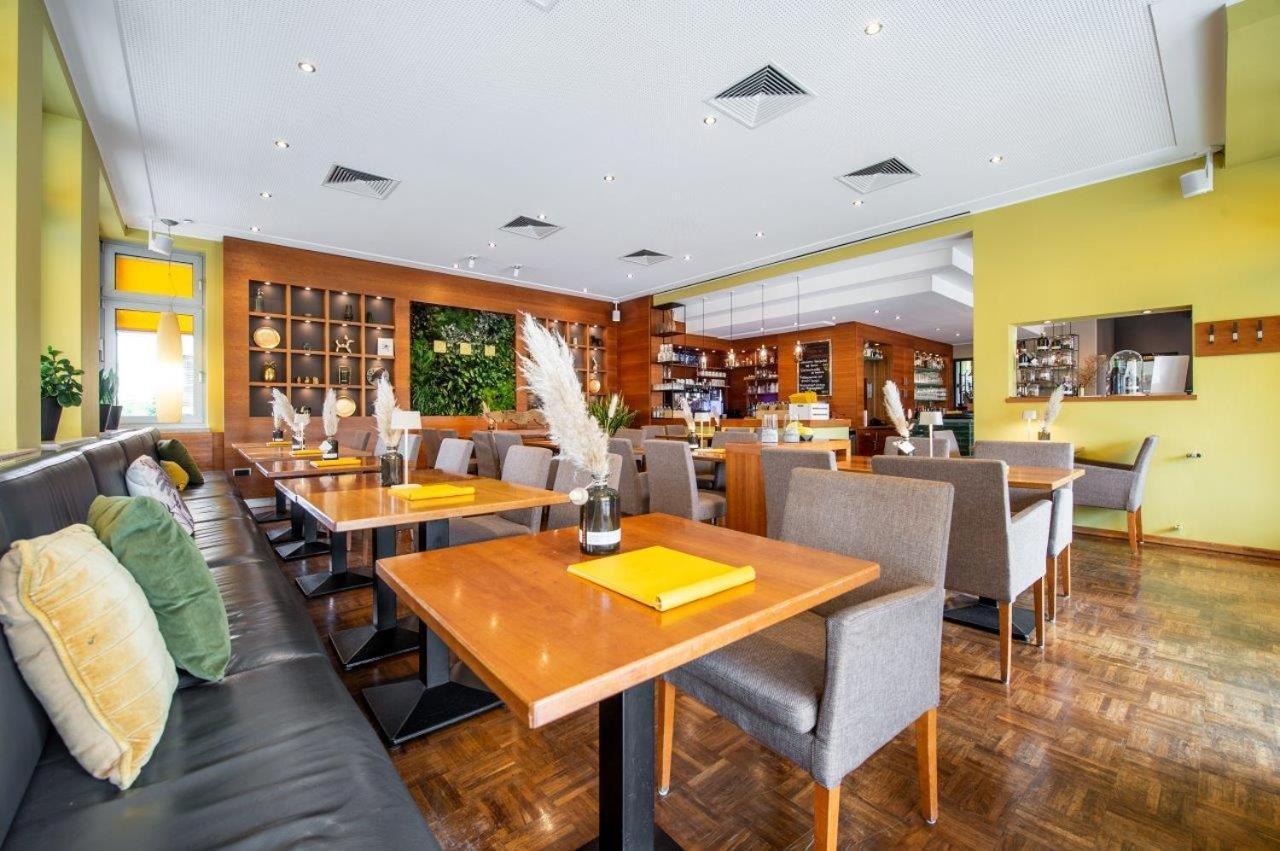 Hotel Luecke Райне Экстерьер фото