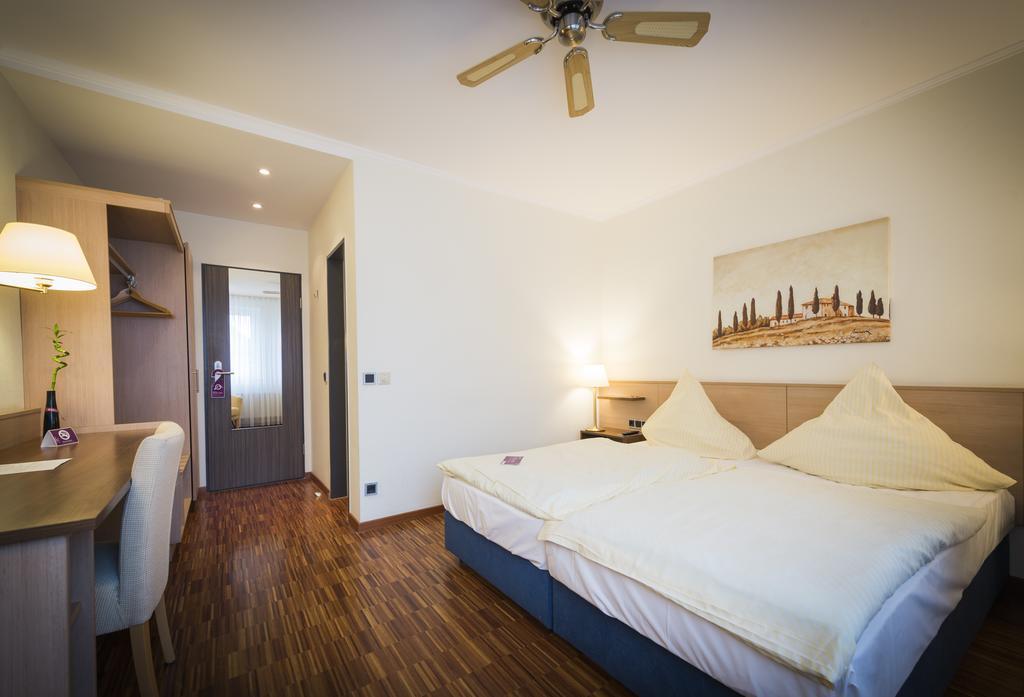 Hotel Luecke Райне Экстерьер фото
